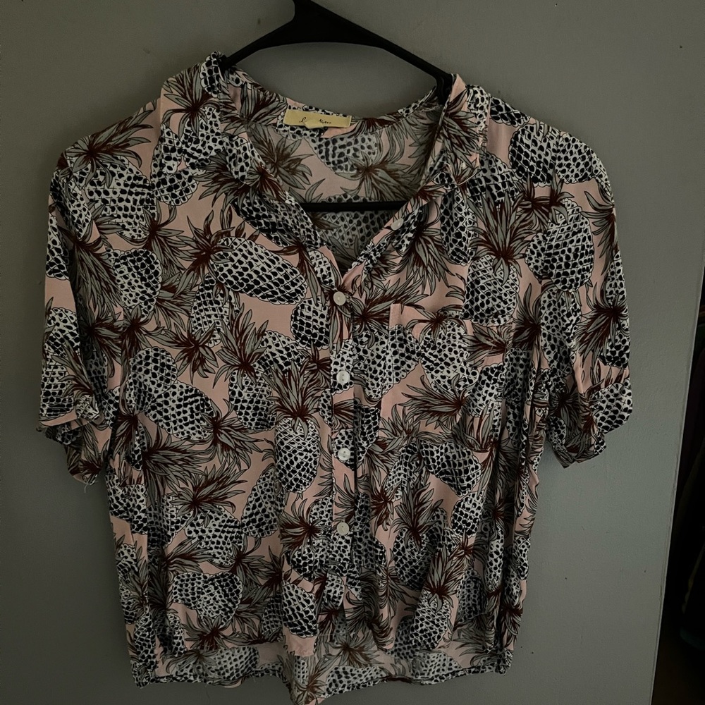 Pineapple Button up